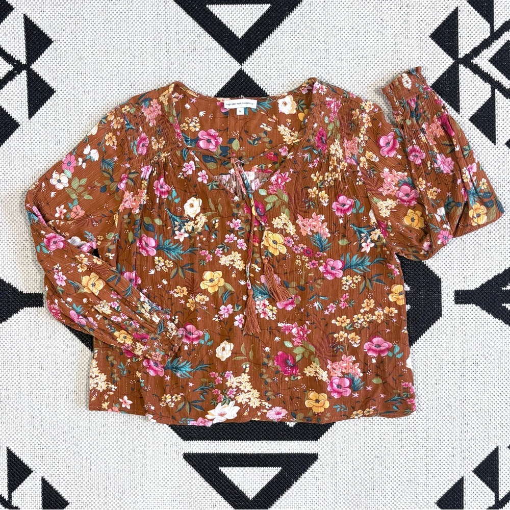 Cupcakes and Cashmere Floral Metallic Peasant Blouse Small